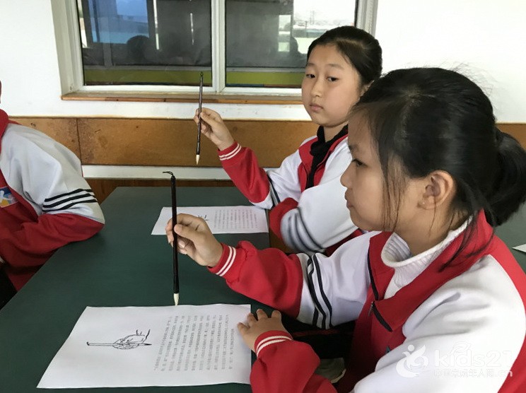 浙江：温州龙湾区开展“妙笔丹青·弘扬传统”国画学习活动