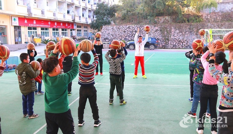 浙江：温州永嘉留守儿童之家开展篮球冬令营活动